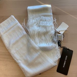D&G new with tags knitted long scarf